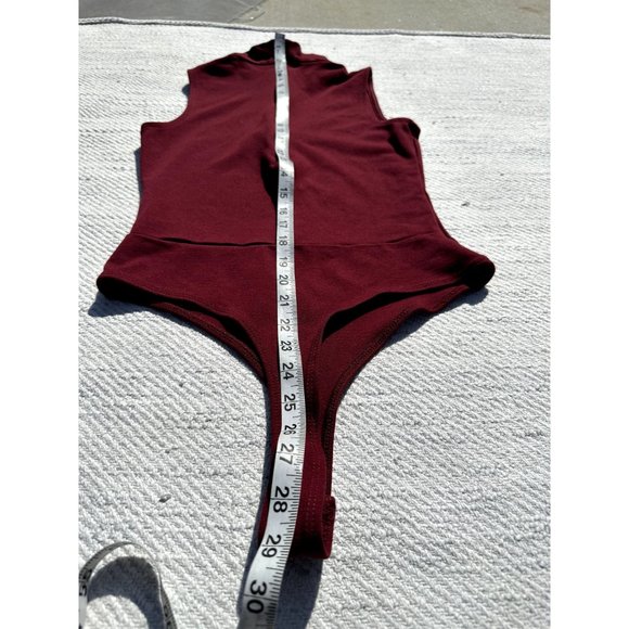 Lulu Womans Small Bodysuit Burgundy Powerhouses V Neck Sleeveless Pull On Modern - Picture 7 of 7